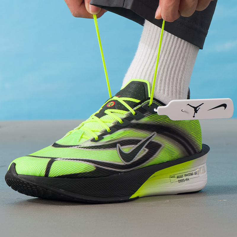 Nike Men's Sports Shoes Zoomx  - Men'S Shoes In Next 리뷰 및 가격
